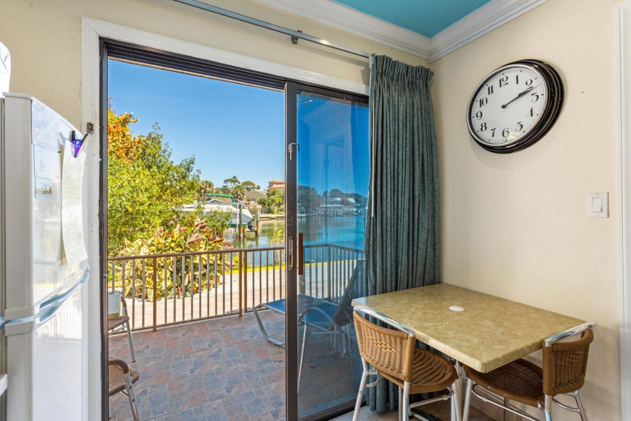 Bayview Plaza Waterfront Resort Сейнт Пийт Бийч Екстериор снимка