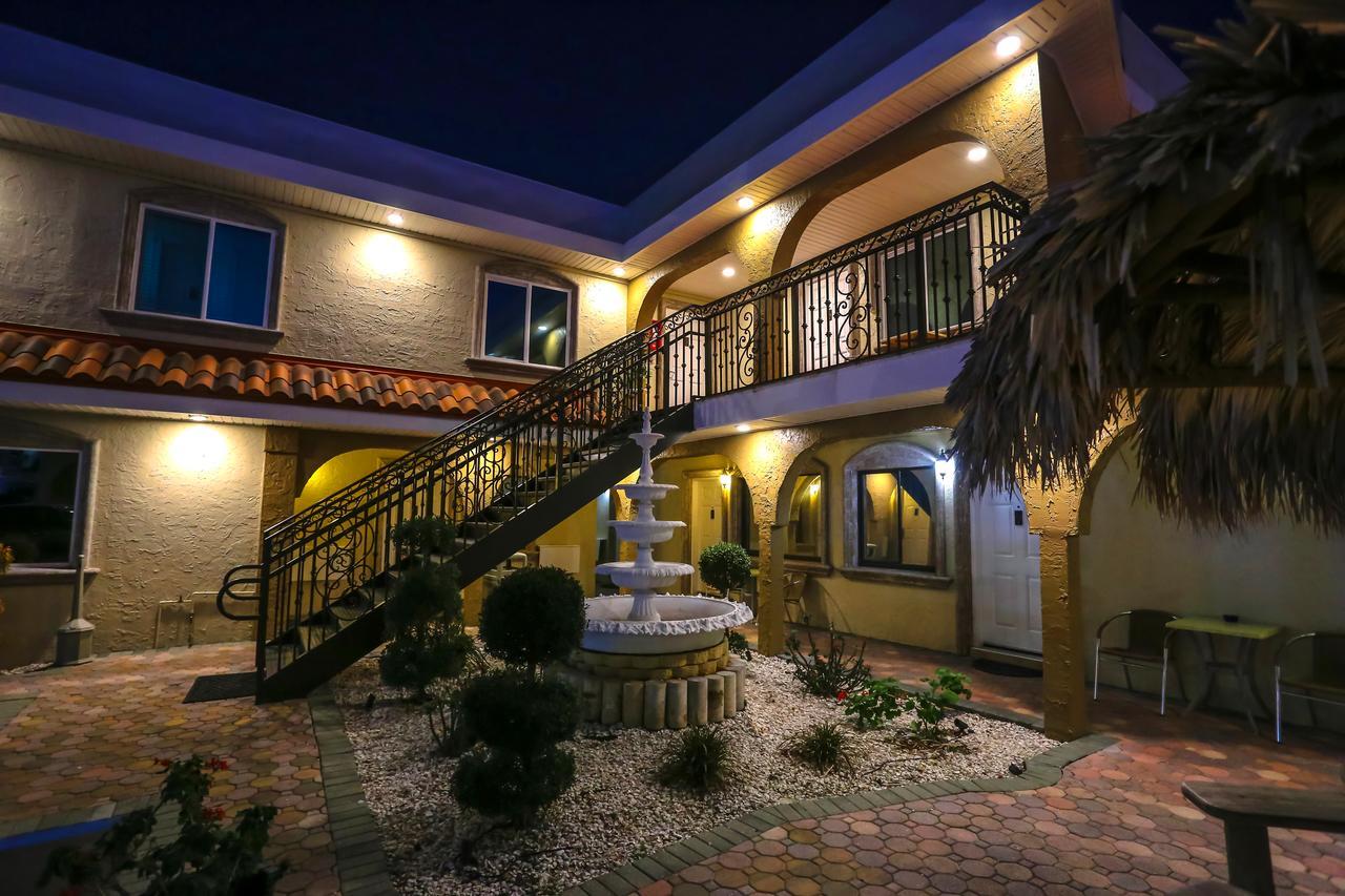 Bayview Plaza Waterfront Resort Сейнт Пийт Бийч Екстериор снимка
